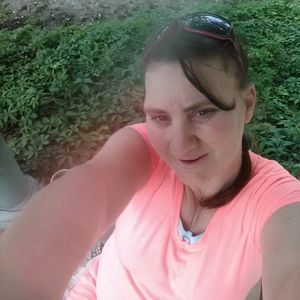 Meet your Posher, Caseycharles